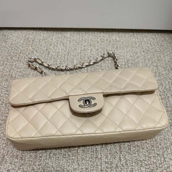 Chanel Classic Beige Caviar SHW Flap East West Shoulder Bag Leather - Picture 2 of 14
